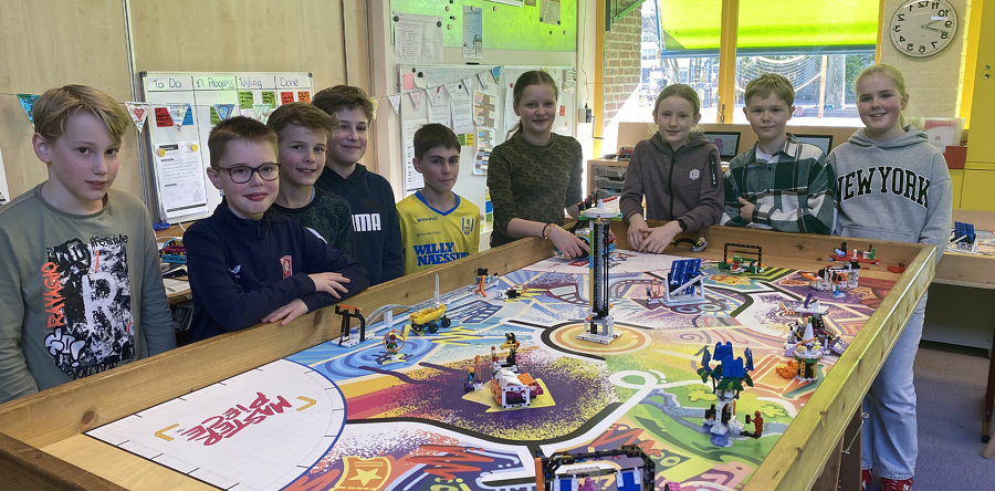 Kinderen van Linus Onderwijs naar finale First Lego League (Video)