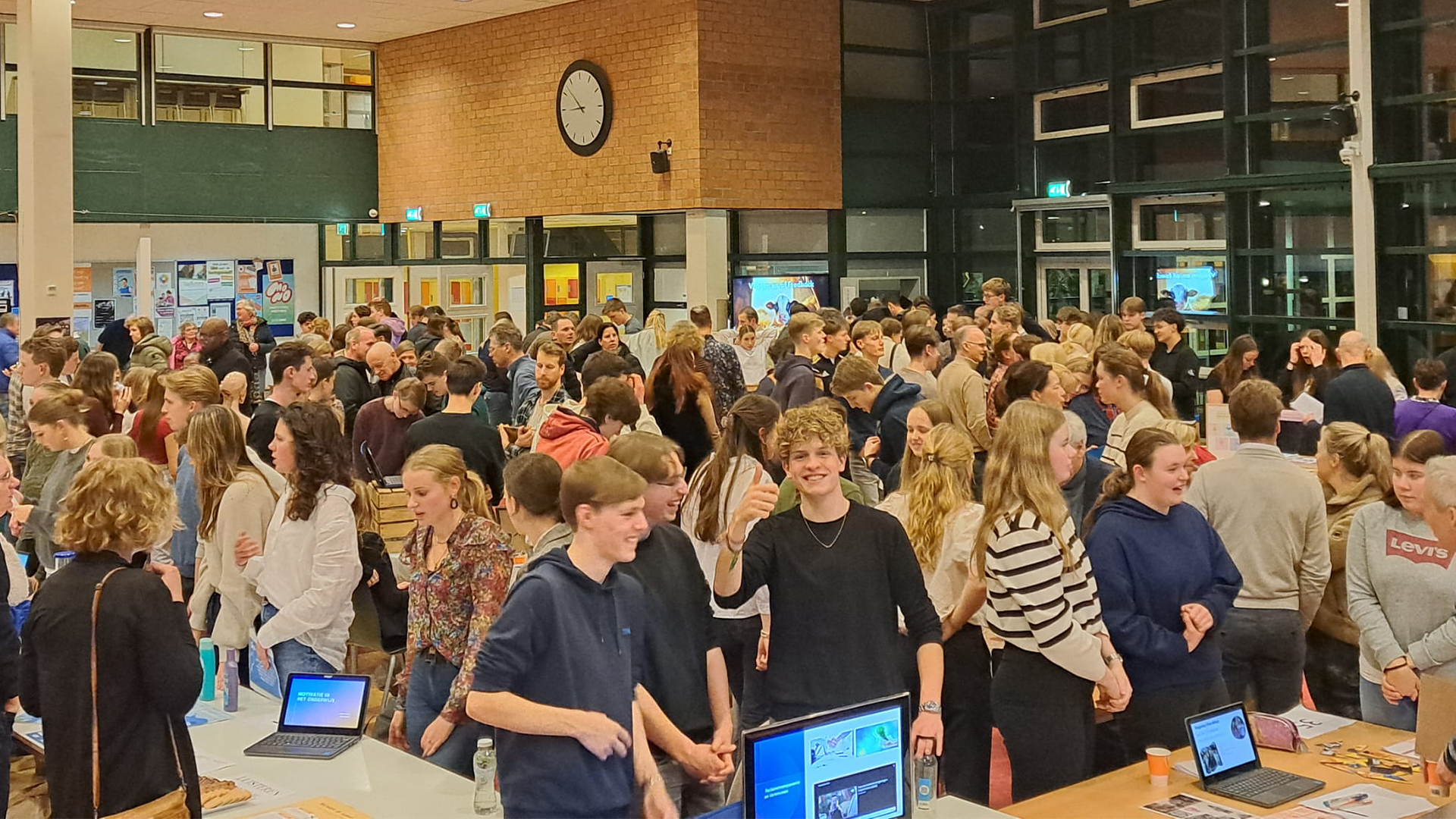 Presentatie-avond profielwerkstuk Willem van Oranje drukbezocht