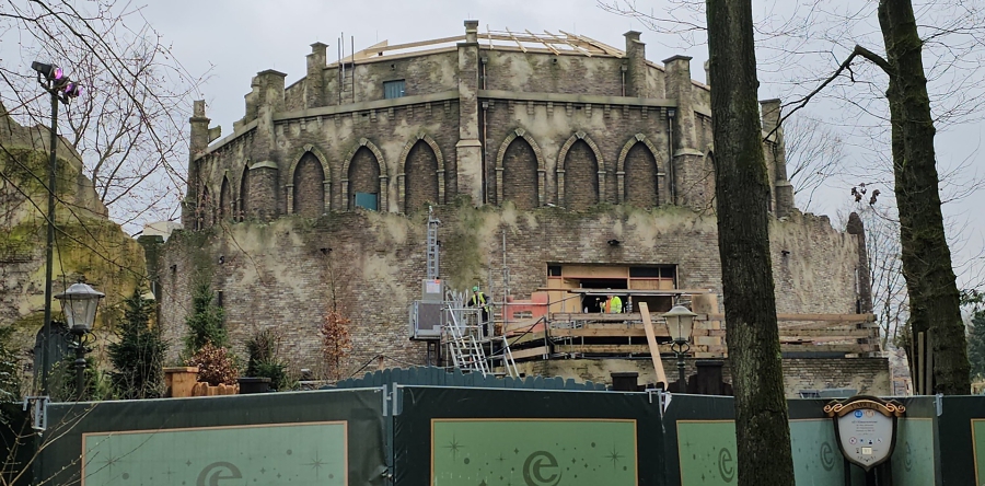 Efteling onthult gebouw Danse Macabre (Video)