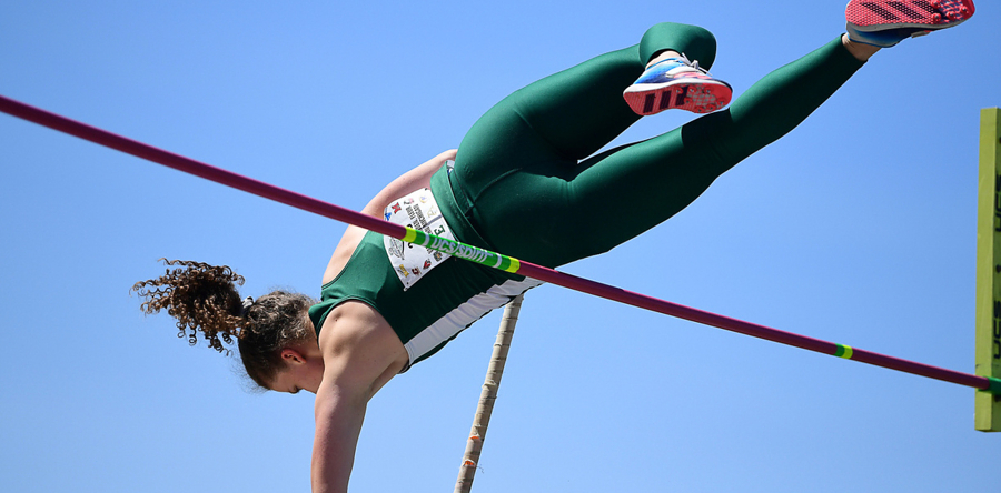 Polsstokspringster Fleur van der Linden weet goede vorm vast te houden