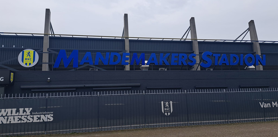 Jeffrey Bruma haakt geblesseerd af tijdens oefenwedstrijd RKC Waalwijk