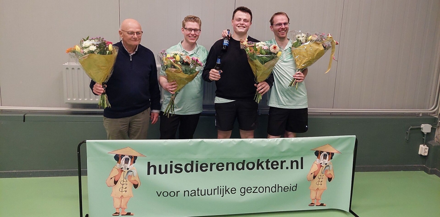 Eerste team tafeltennisvereniging Hooghei is vroegtijdig kampioen