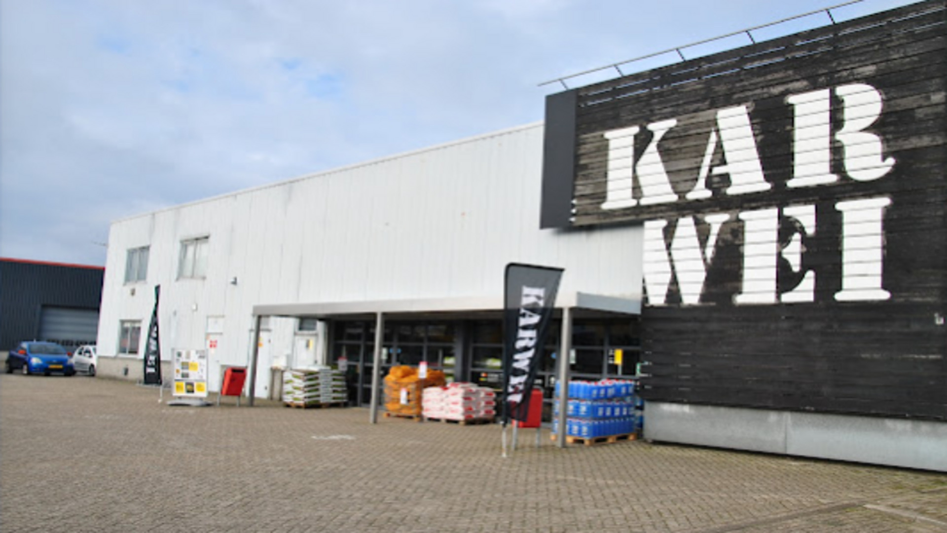 31-jarige man aangehouden voor stelen van tuinspullen bij Karwei Dongen