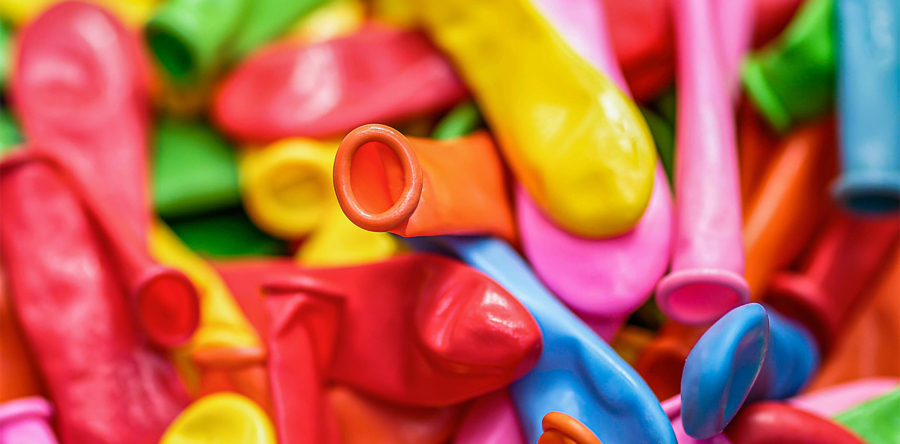 Getuige betrapt bestuurder met ballon in de mond: drie uur rijverbod