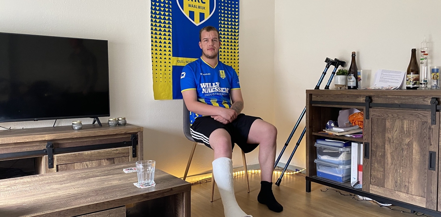 Lars brak zijn voet tijdens RKC-viering: ‘Ik wil excuses horen’