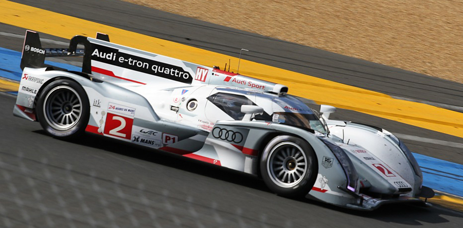 Dongense Job van Uitert knokt zich naar een podiumplaats in Le Mans