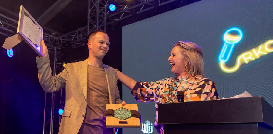 Frank van Mosselveld ontvangt De Langstraat Erepenning