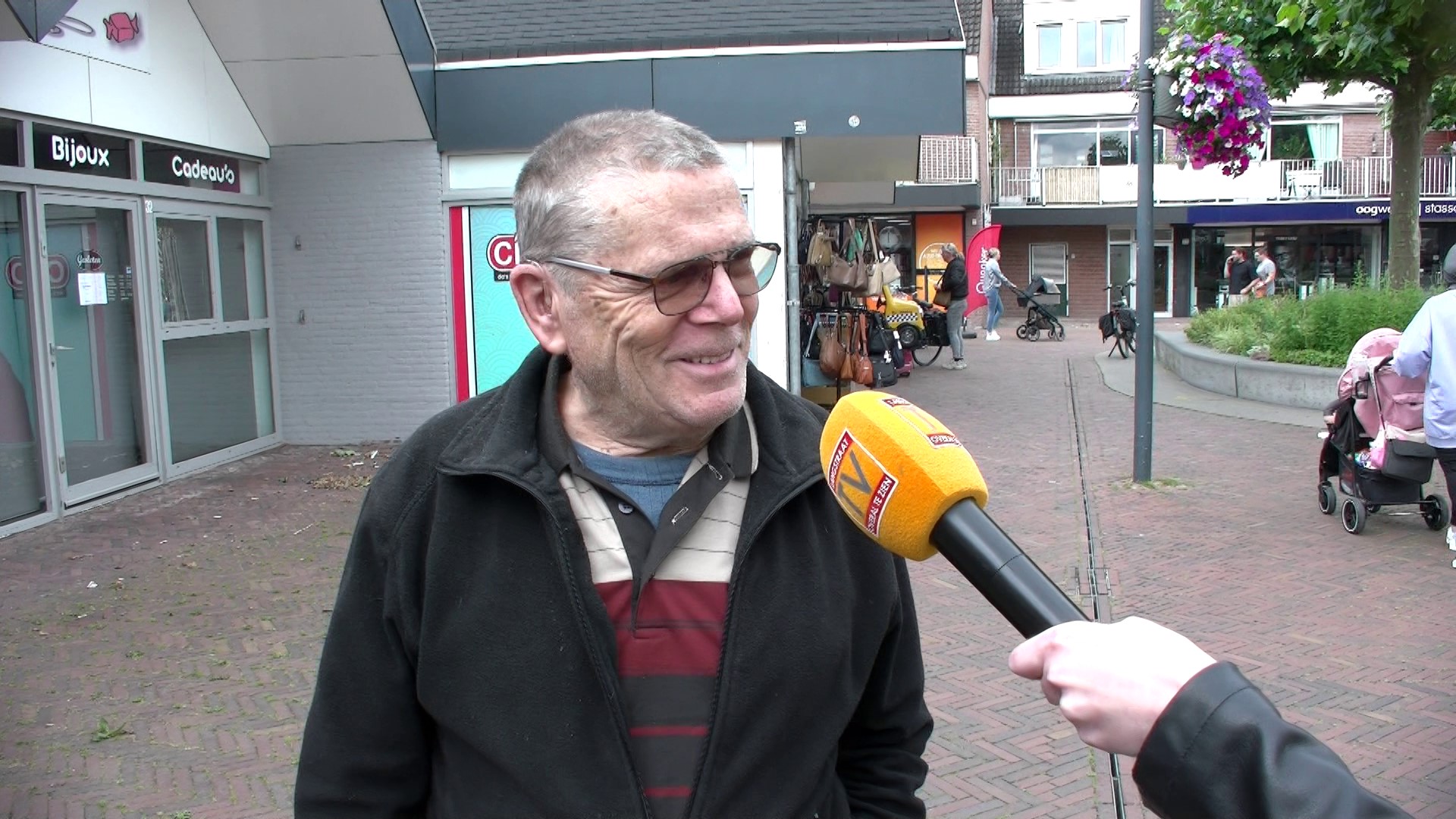 Wereldemojidag: gebruiken Dongenaren emoji's? (Video)