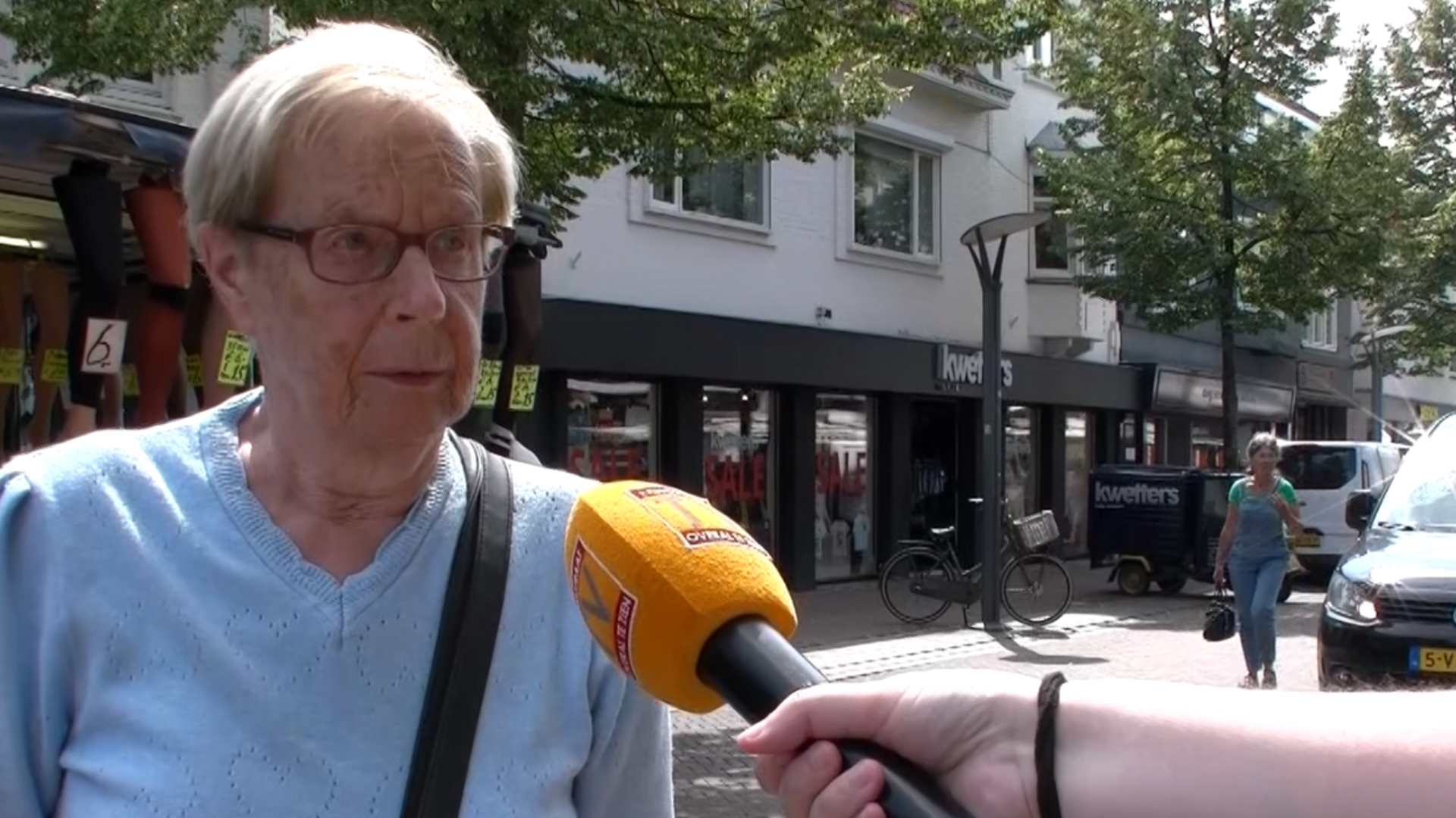 Gemengde reacties op corona vaccinaties (Video)
