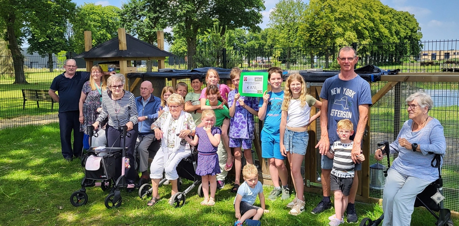 Opbrengst plantjesmarkt basisschool De Berk gaat naar park Vossenberg