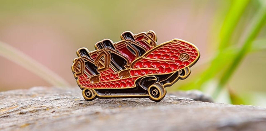 Efteling brengt nieuwe pins uit op internationale achtbanendag
