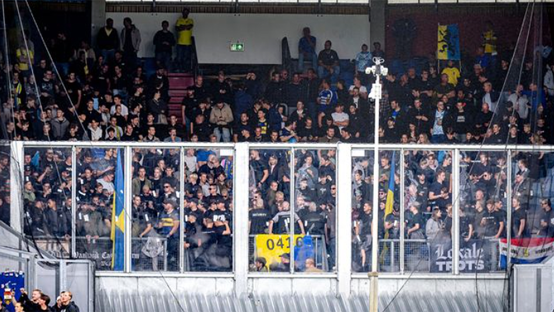 Supporters RKC Waalwijk ziedend na nieuwe nederlaag: bus opgewacht