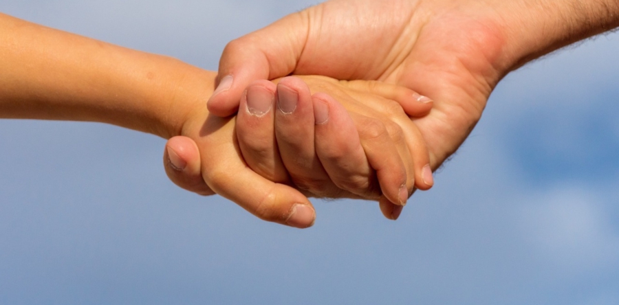 Klever begint met bezuiniging op ontwikkelingshulp: “Niet verstandig”