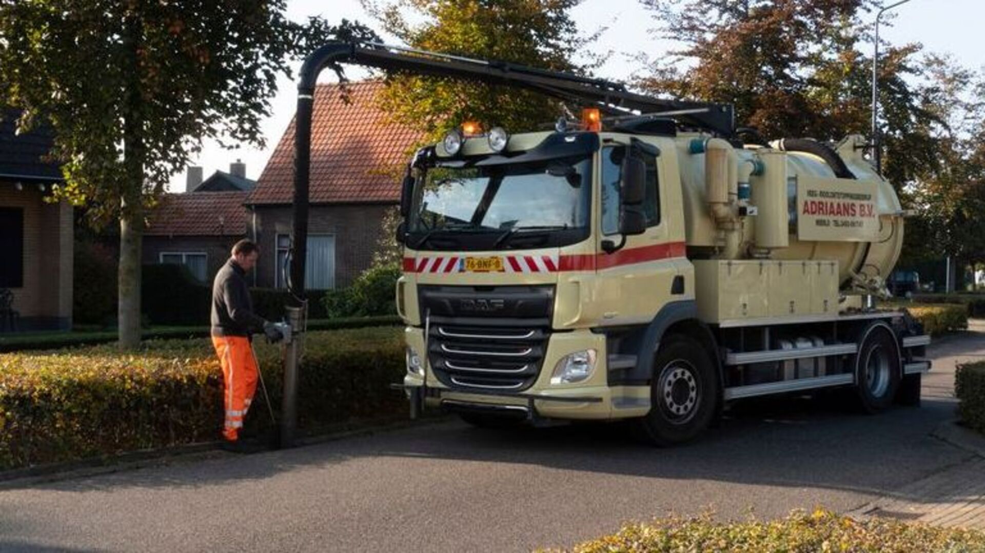 Gemeente Heusden gaat komende acht weken kolken reinigen