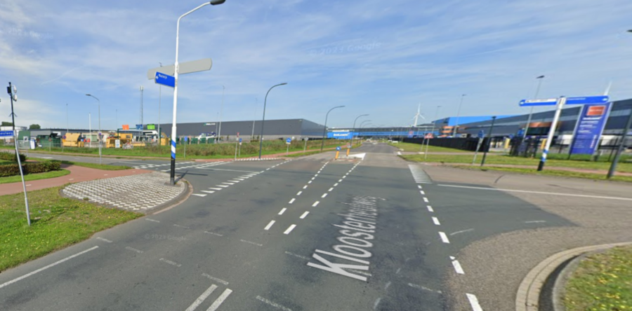 Pizzabezorger lichtgewond bij aanrijding in Waalwijk