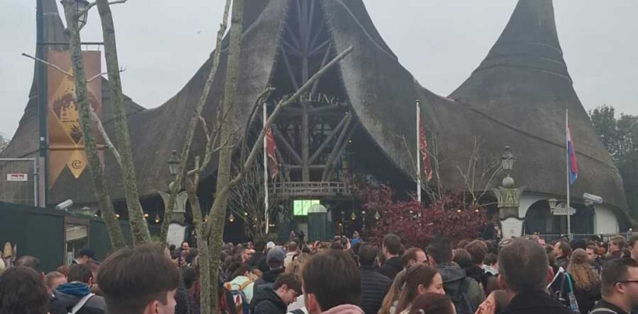 Files in woonwijken gevolg van megadrukte Efteling