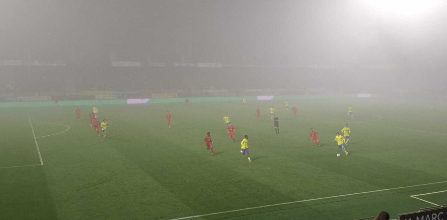 RKC Waalwijk verslaat concurrent Almere City in mistig Waalwijk