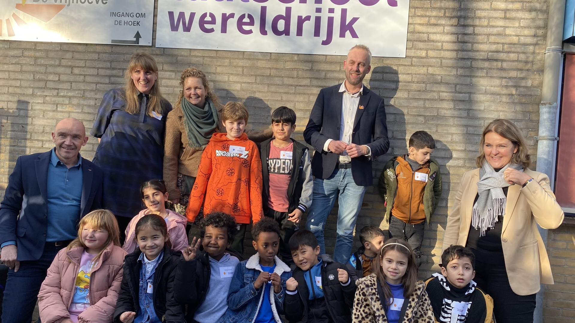Officiële opening van Taalschool Wereldwijk druk bezocht (Video)