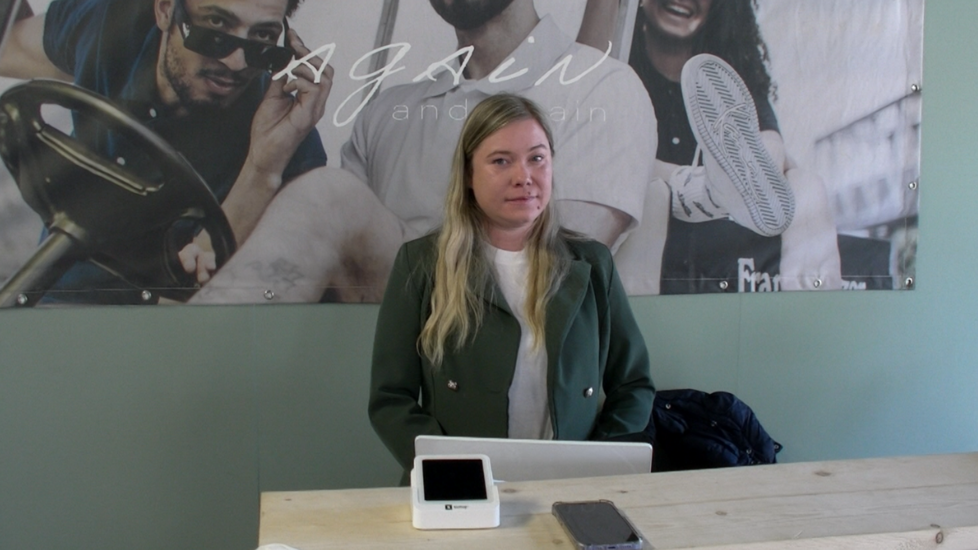 Again and Again fashion maakt kleding van afval (Video)