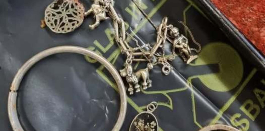 Politie Heusden zoekt naar eigenaar sieradendoos