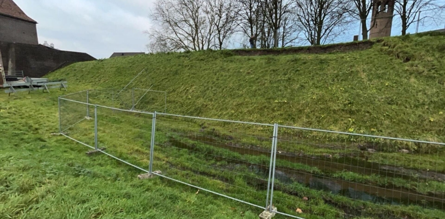 Deel stadswal in Heusden afgeschoven en afgesloten