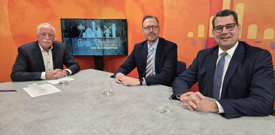 Twee burgemeesters te gast bij De Tafel van de Langstraat