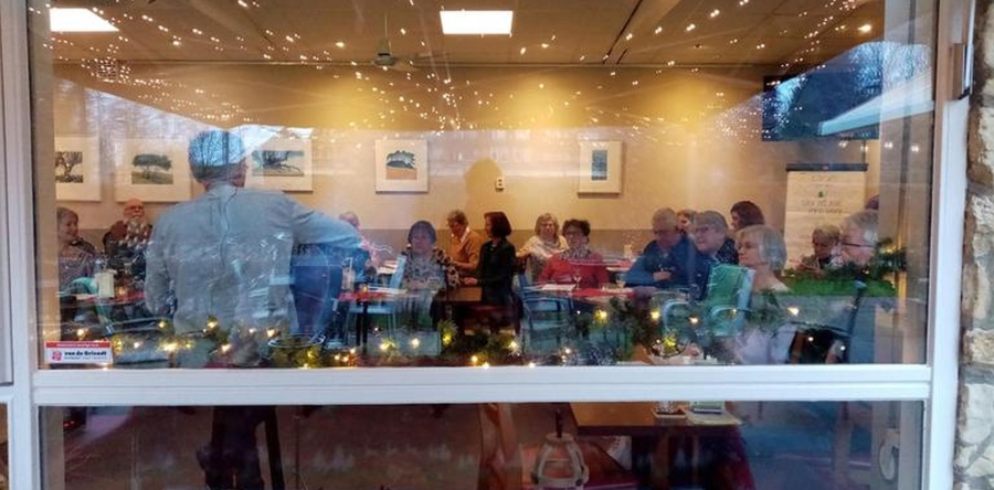 Kerst(meezing)middag in het Parkpaviljoen in Waalwijk
