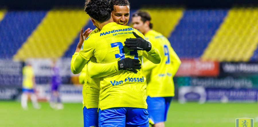 RKC Waalwijk swingt in tweede helft en bekert verder