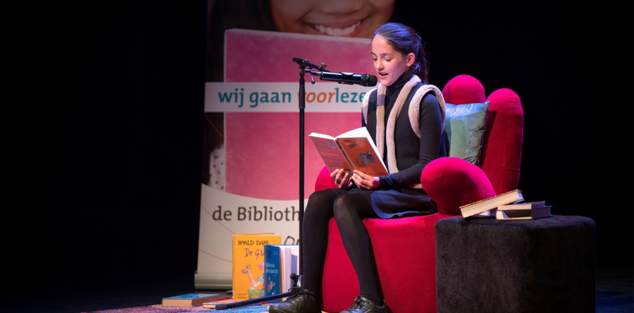 Amber Funke winnares van Waalwijkse voorleeswedstrijd