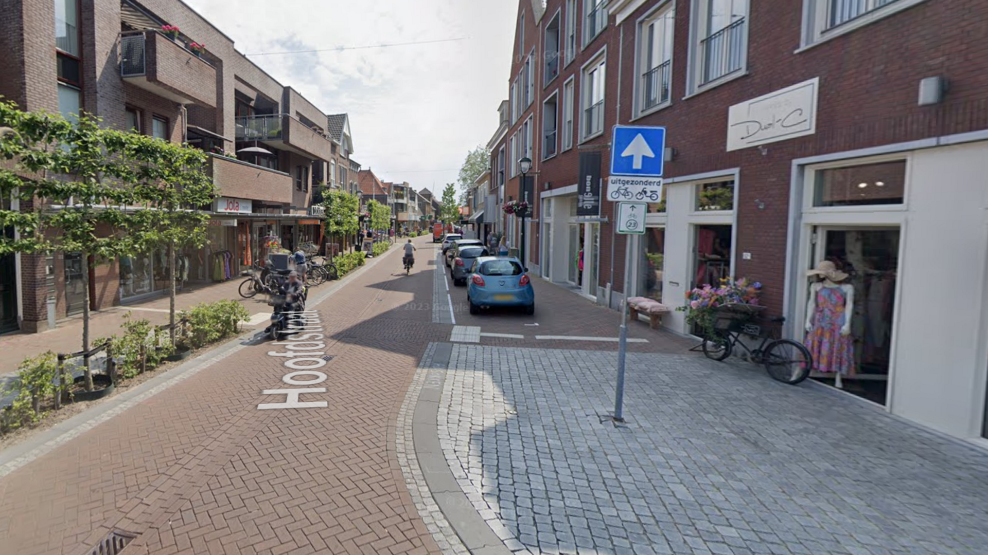 Jong kindje in centrum Kaatsheuvel aangereden