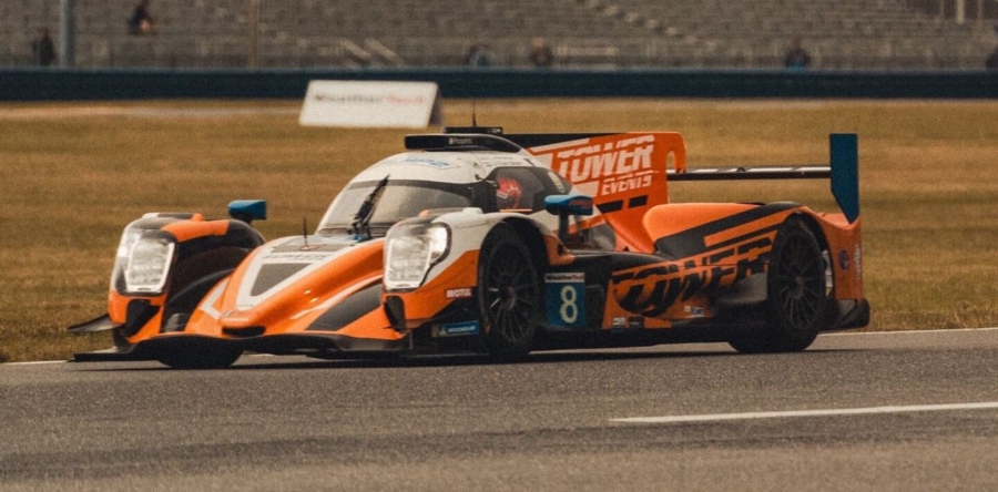 Dongenaar Job van Uitert wint LMP2-klasse van 24 uur van Daytona
