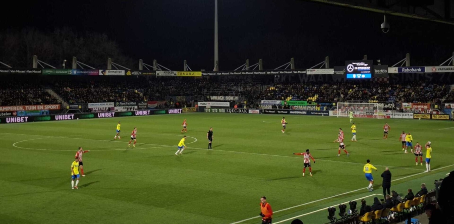 RKC Waalwijk kan er geen wedstrijd van maken en verliest van PSV