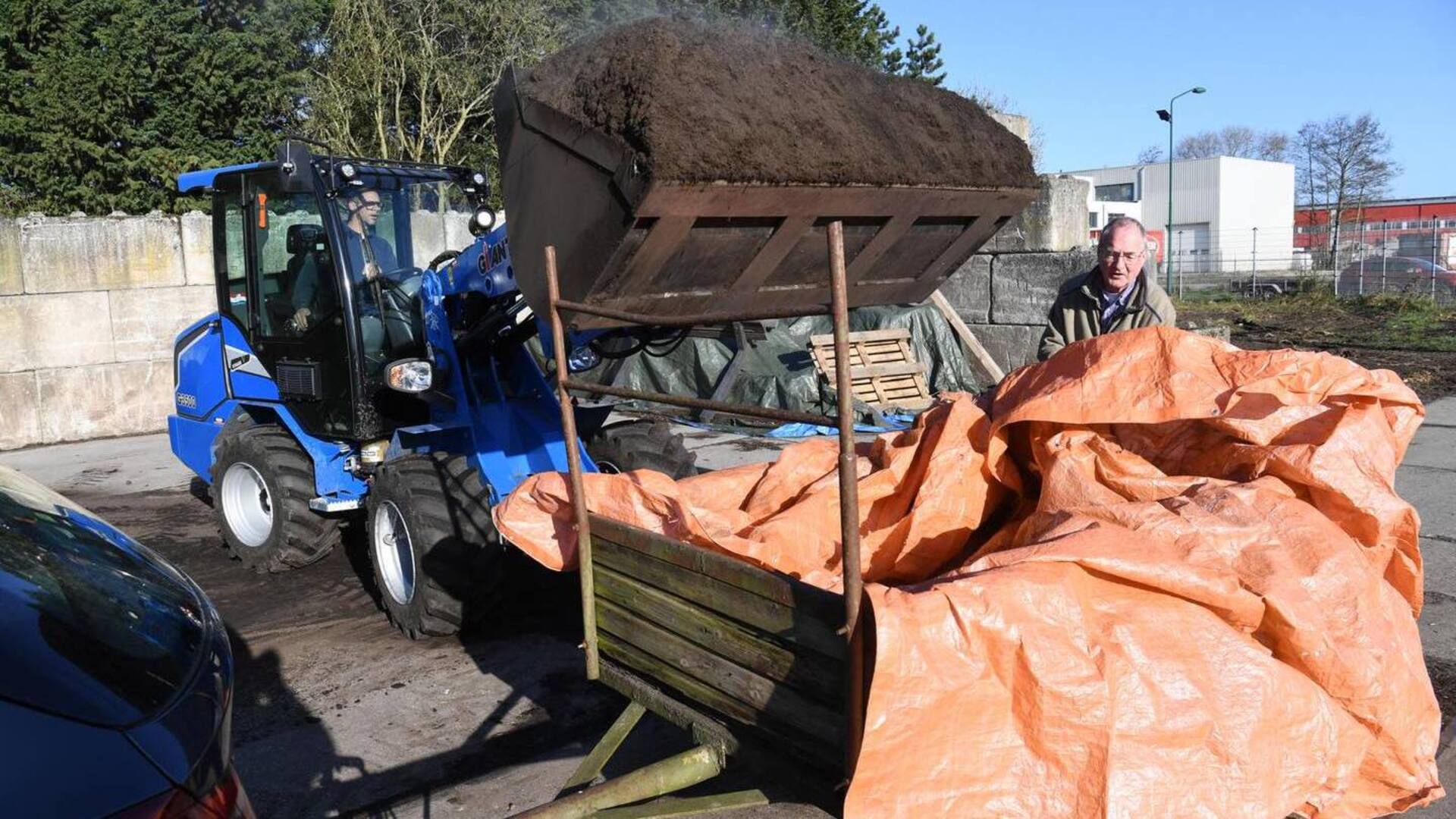 Compostdag Dongen volgens gemeente groot succes: compostvoorraad op