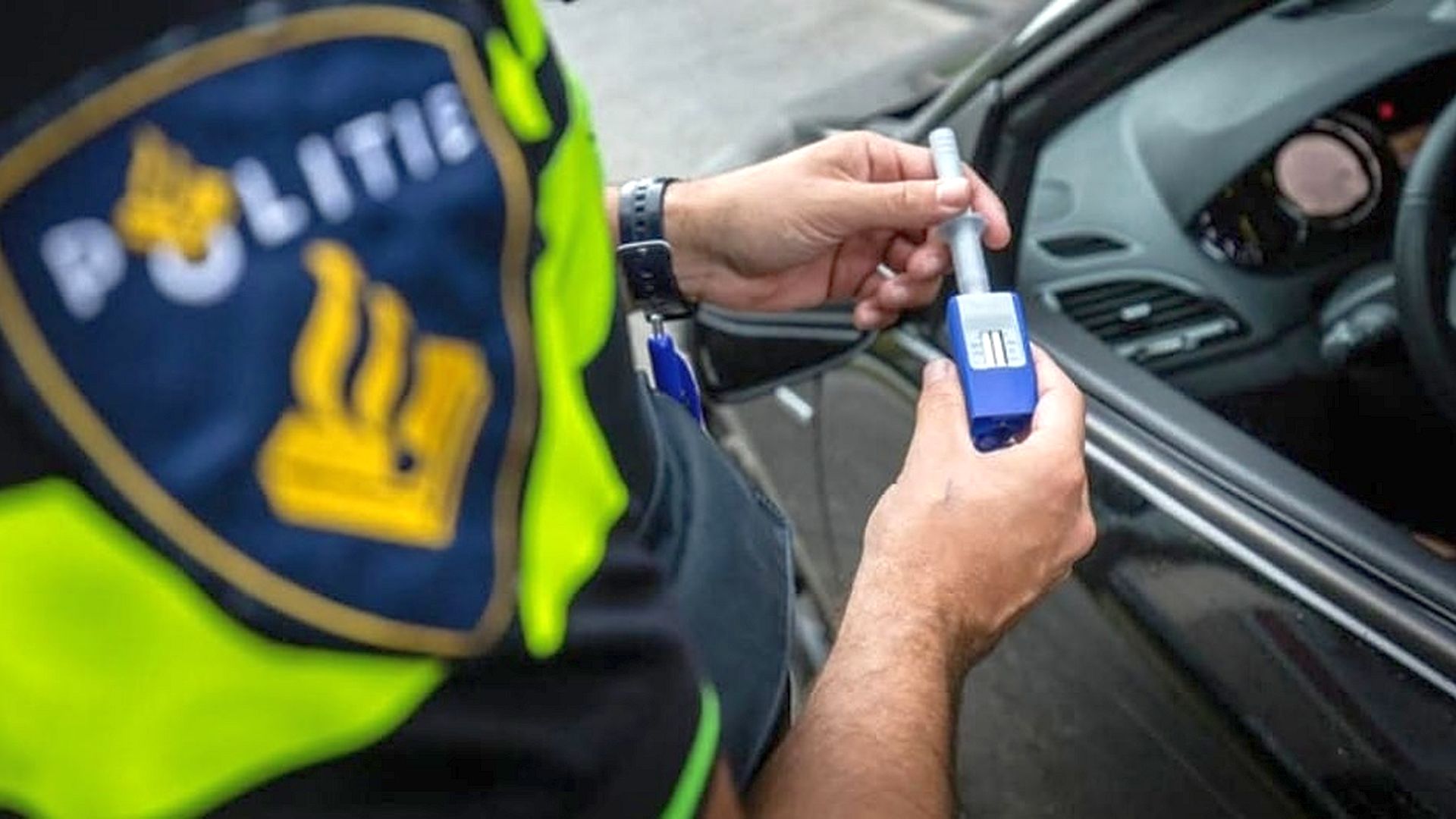 Automobilist in Waalwijk blijkt minderjarige jongen zonder rijbewijs