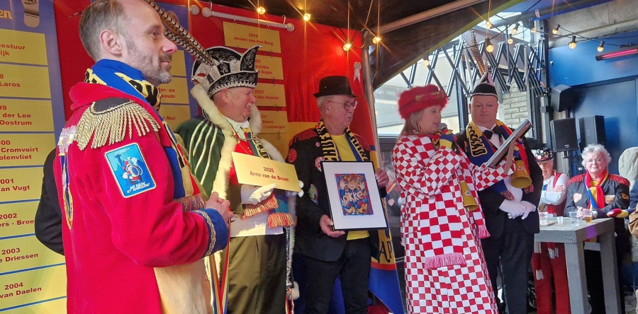 Arno van de Broek ontvangt D’n Okke van Verdienste