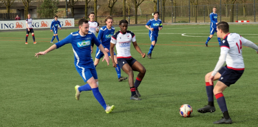S.V. Capelle wint bij S.V. De Braak: 2-3