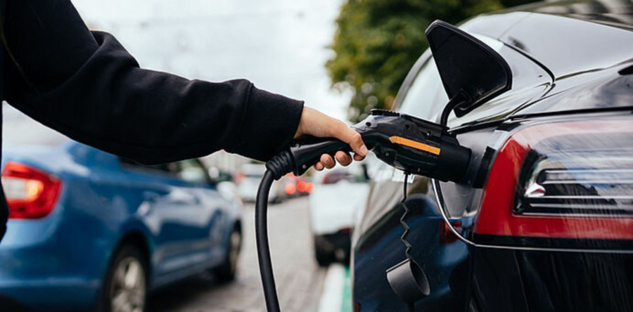 Gemeente Heusden wil mening inwoners over locaties nieuwe laadpalen