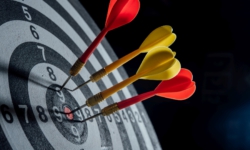 Van Gerwen nu al ronde verder in Premier League, afwezigheid Van Veen