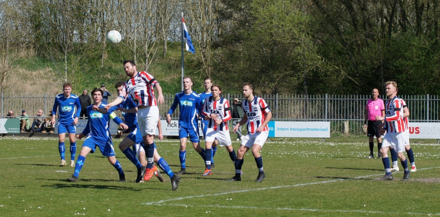 S.V. Capelle behaalt zwaarbevochten punt bij RWB: 2-2