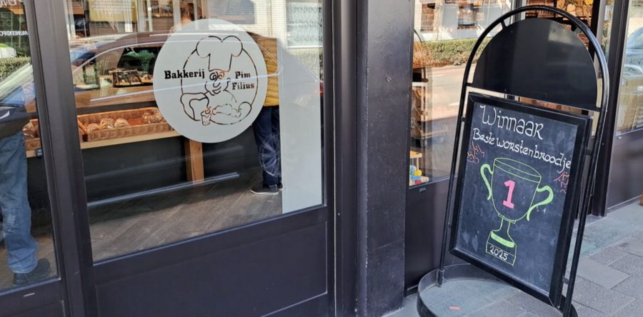 Bakker Pim Filius uit Dongen heeft Lekkerste Brabantse Worstenbroodje