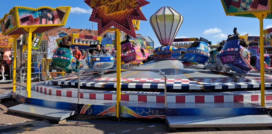 Man zwaait met mes op Waalwijkse kermis, politie rukt massaal uit