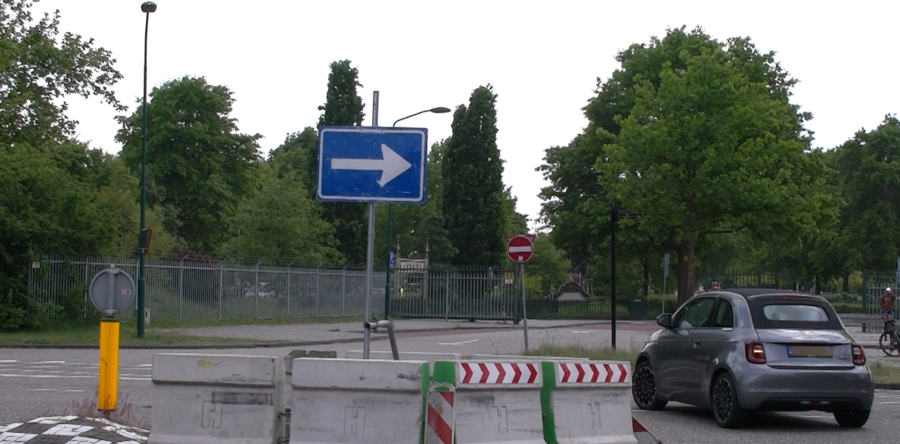 Automobilisten lappen afslagverbod massaal aan hun laars (Video)