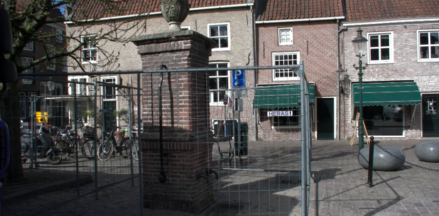 Waterpomp op Vismarkt in Heusden moet toch verplaatst worden (Video)