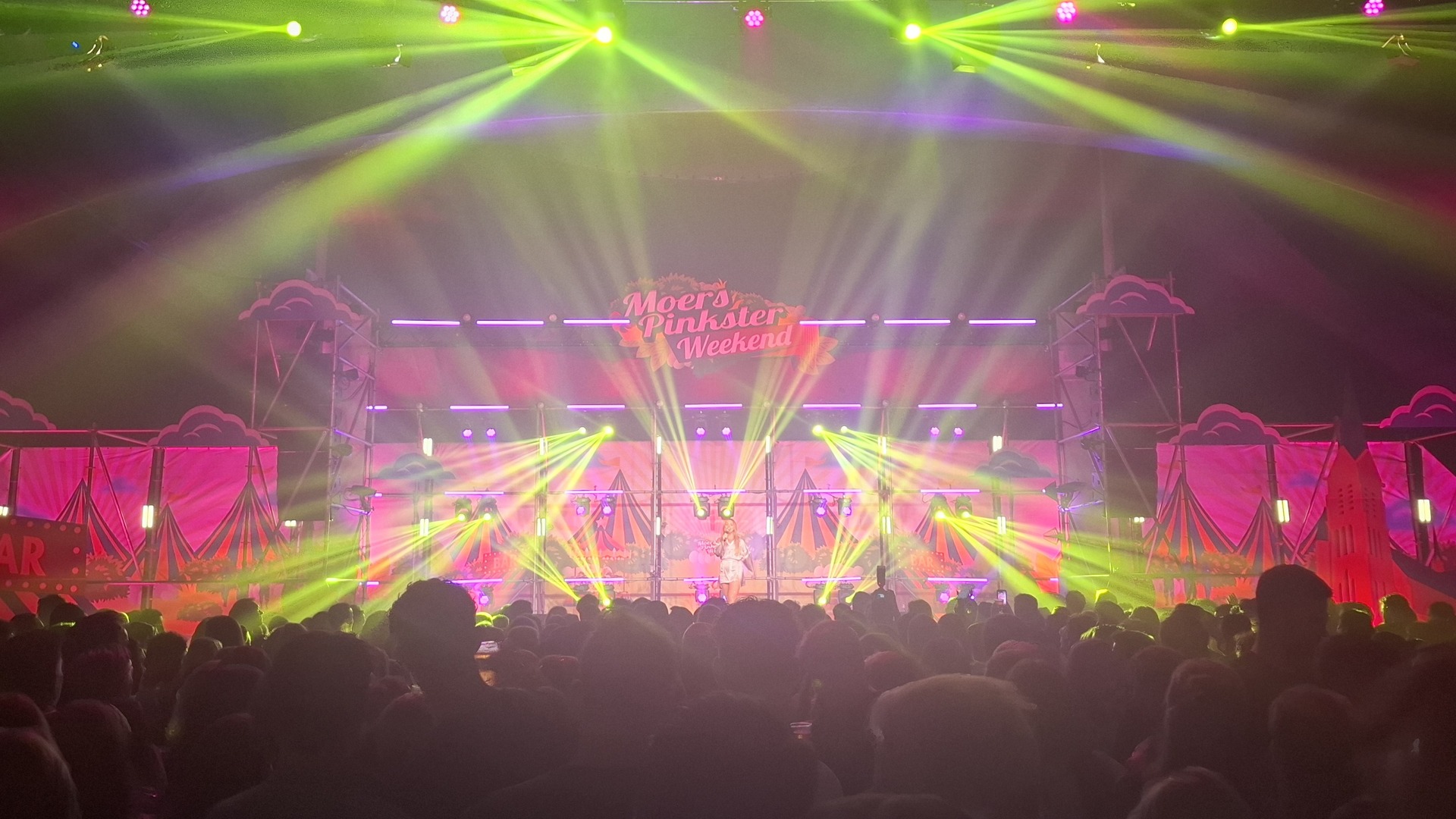 Weer een groot feest in de Moer bij het Moers Pinksterweekend (video)