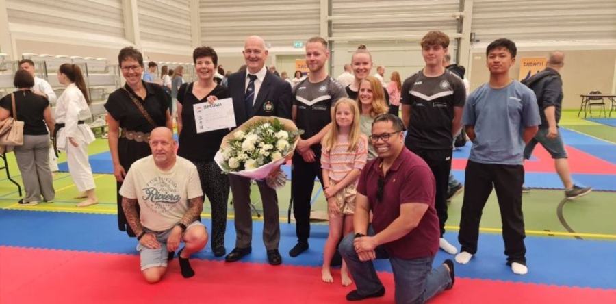 Gerrie van Tilburg behaalt 7e dan karate: ‘Een enorme eer’