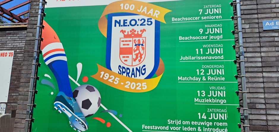 N.E.O.'25 viert 100-jarig jubileum feestelijk (Video)