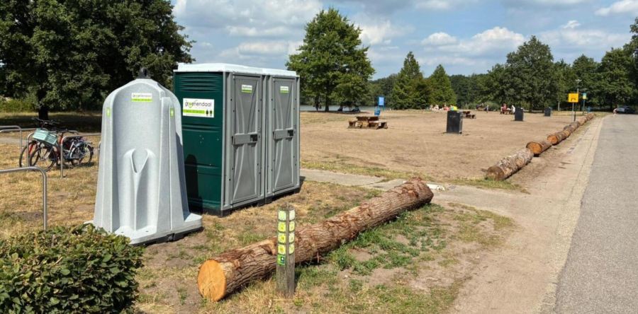 Daad bij woord gevoegd: stadsstrand Waalwijk heeft mobiele toiletten