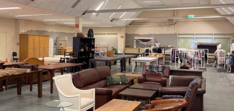 Kringloopwinkel Saved is er voor spullen en mensen (Video)