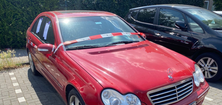 Auto aangemerkt als wrak in Waalwijk – verwijdering dreigt