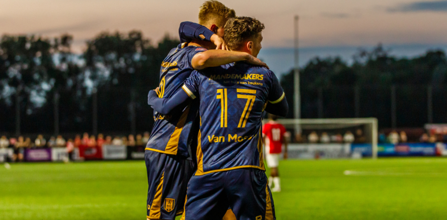 RKC Waalwijk sleept drie punten eruit na ware thriller tegen Jong AZ